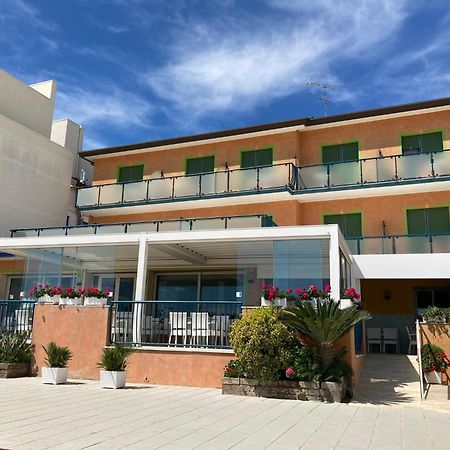Hotel Giacomazzo Caorle Exteriör bild