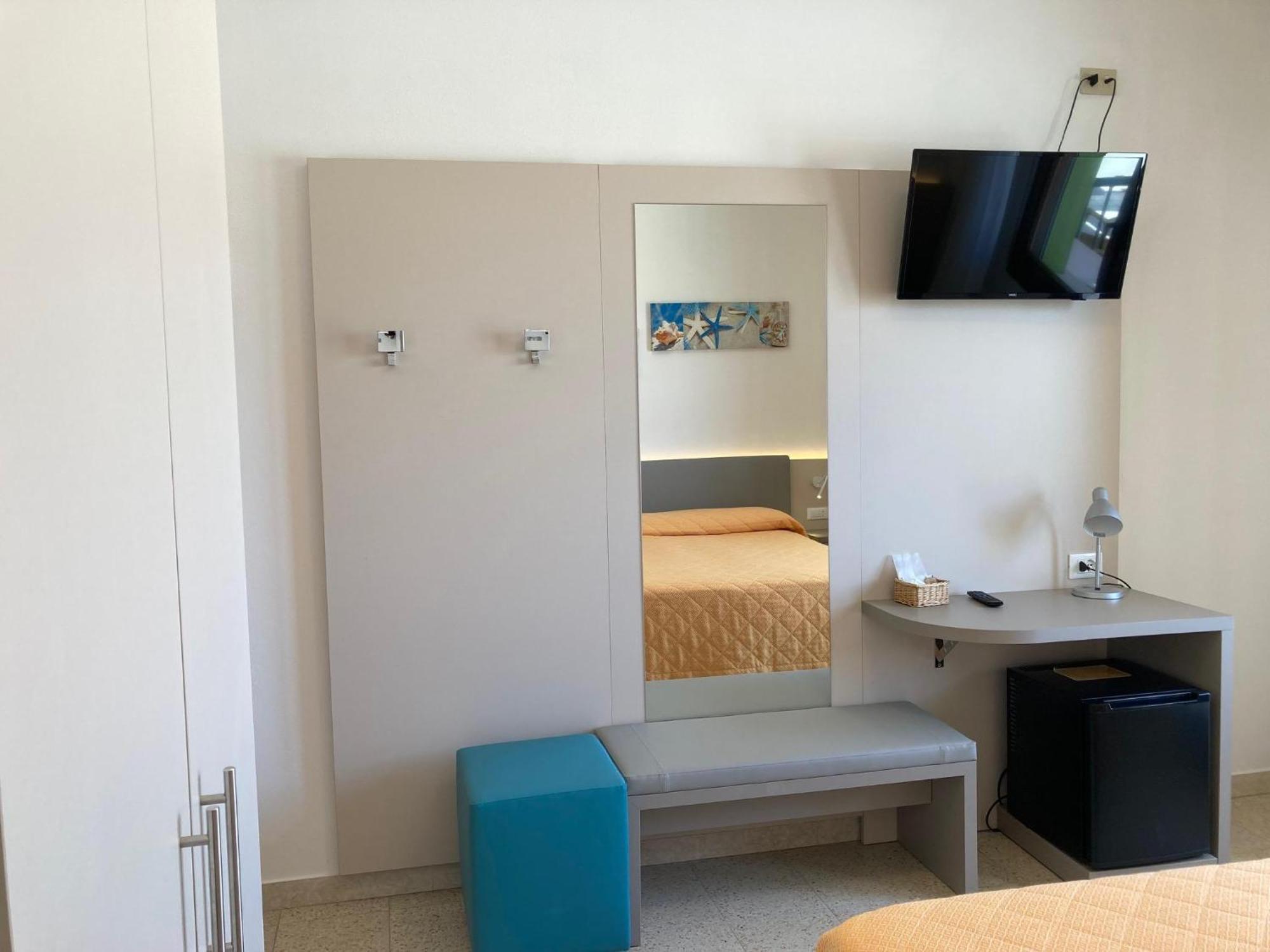 Hotel Giacomazzo Caorle Exteriör bild