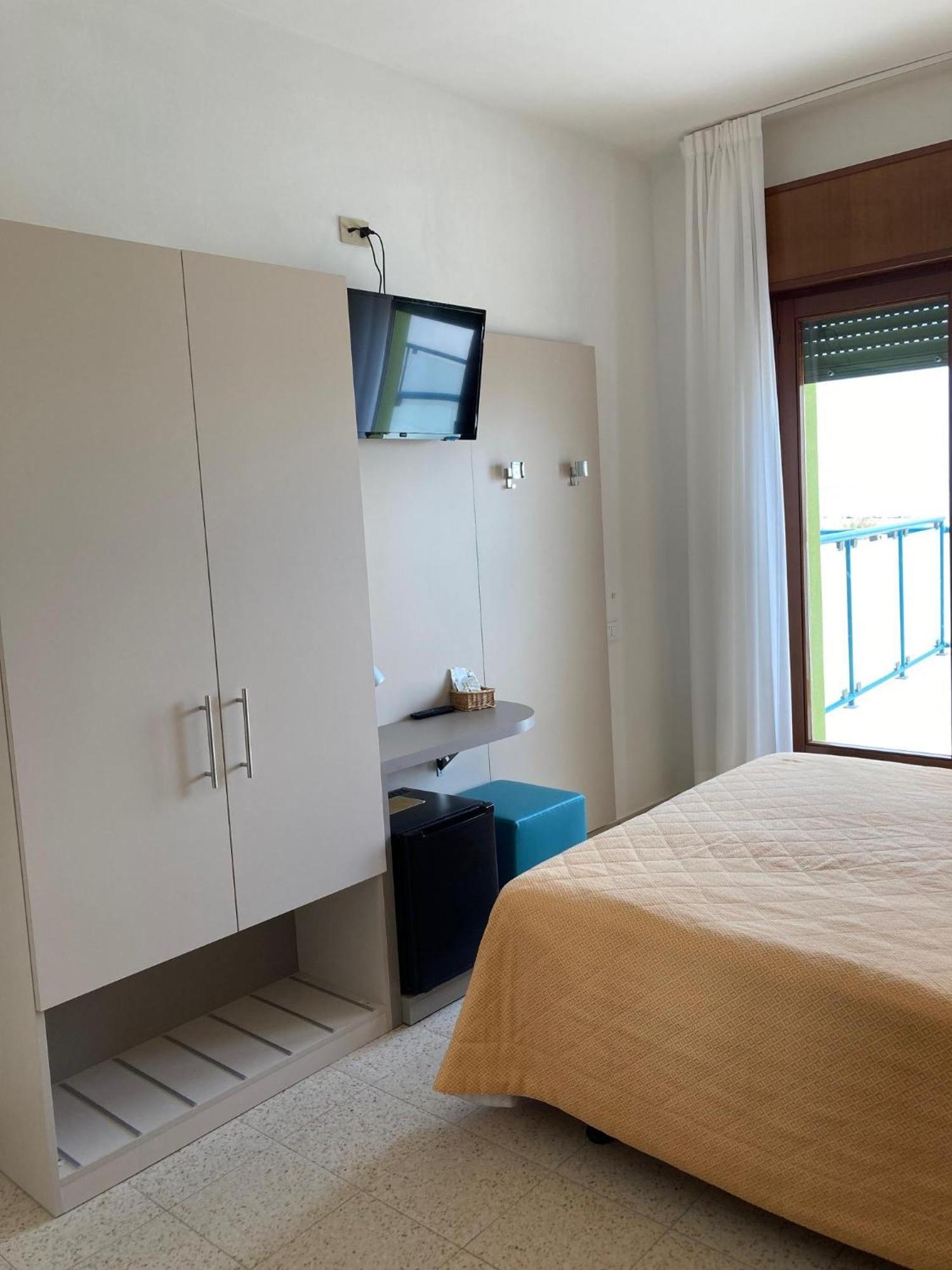 Hotel Giacomazzo Caorle Exteriör bild