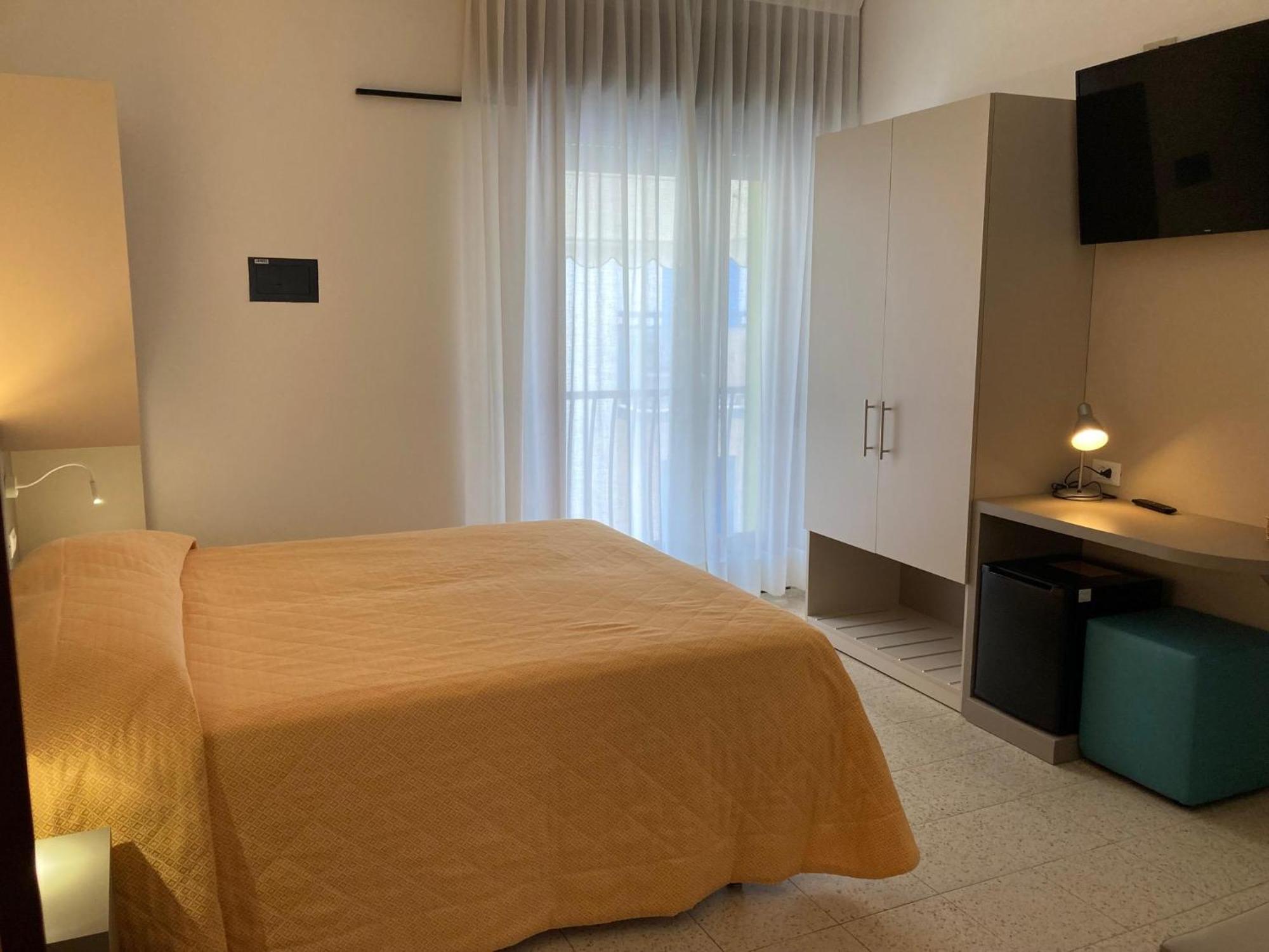 Hotel Giacomazzo Caorle Exteriör bild