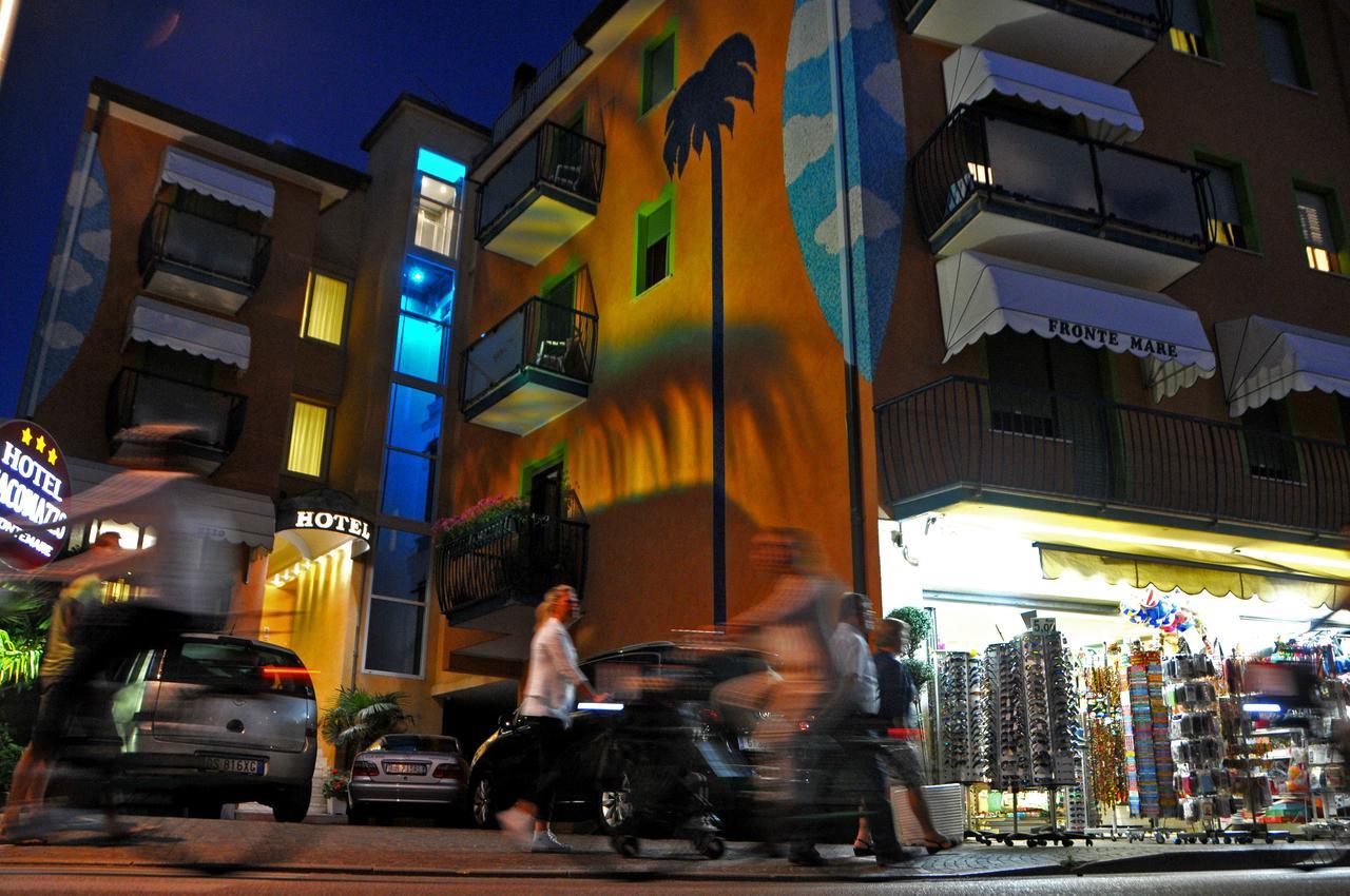 Hotel Giacomazzo Caorle Exteriör bild