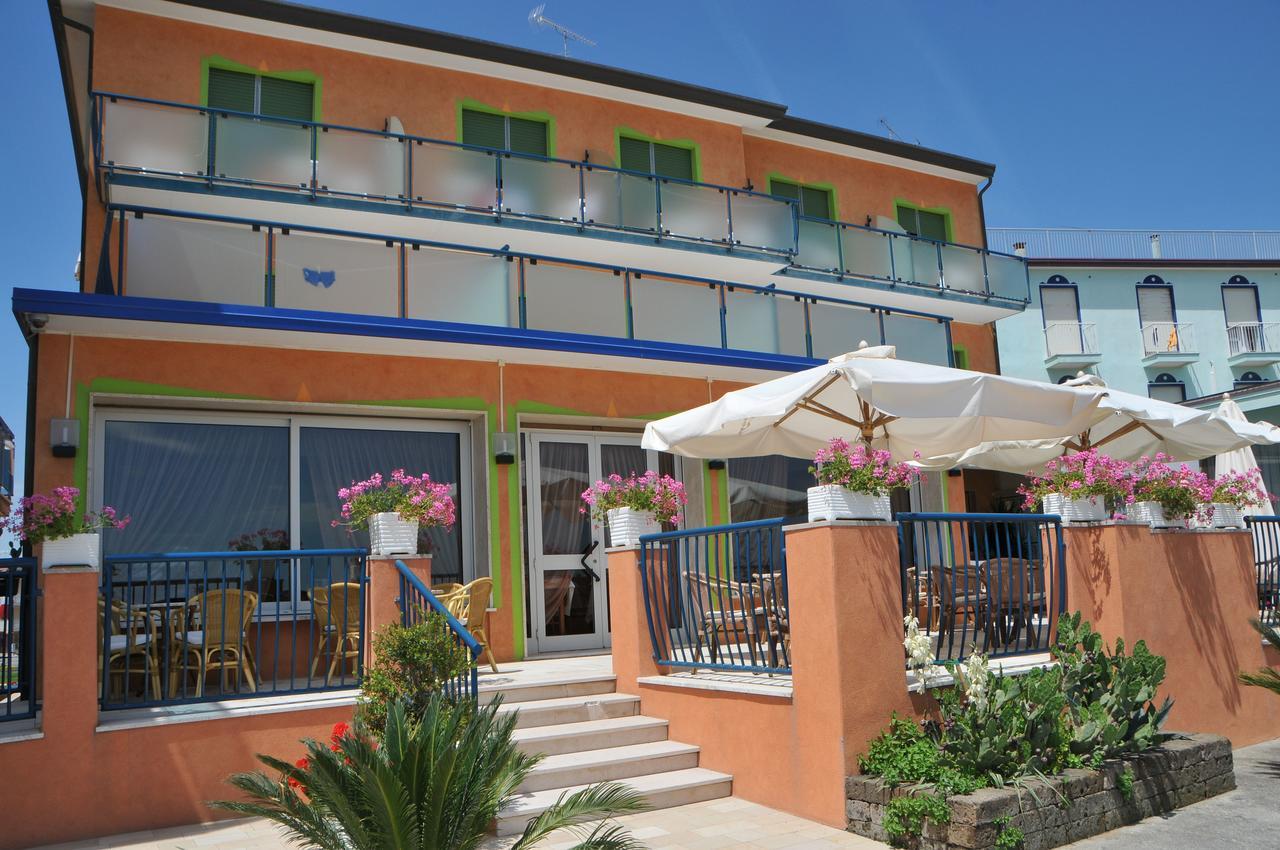Hotel Giacomazzo Caorle Exteriör bild
