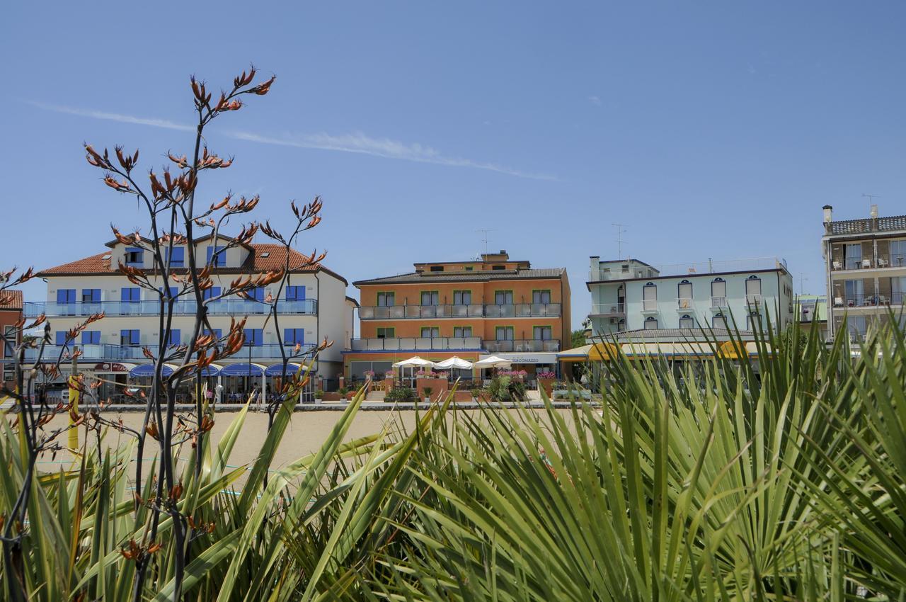 Hotel Giacomazzo Caorle Exteriör bild