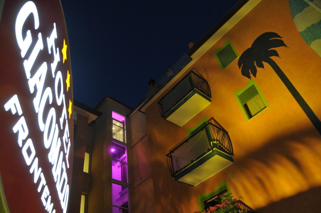 Hotel Giacomazzo Caorle Exteriör bild